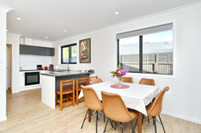 Lavandula 4 - Christchurch Holiday Homes, Christchurch
